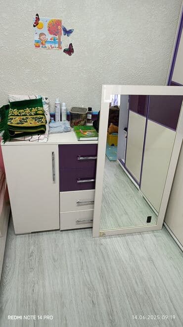 домик кровать: Уктоочу бөлмө гарнитуру, Колдонулган, Эки ярустуу керебет, Шкаф, Комод, Өзү алып кетүү, түсү - Ак — 2