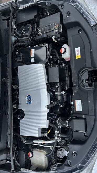 недорого авто: Toyota Prius: 2016 г., 1.8 л, Автомат, Гибрид — 7