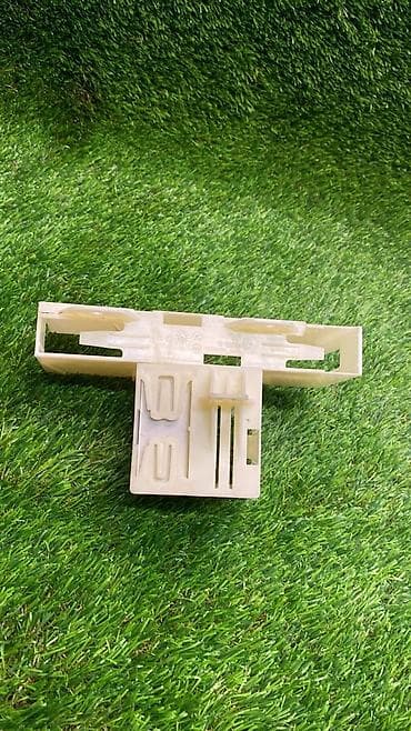 bmw e53: Кранштейн блока управления е70 2009 год В отличном состоянии, очень — 1