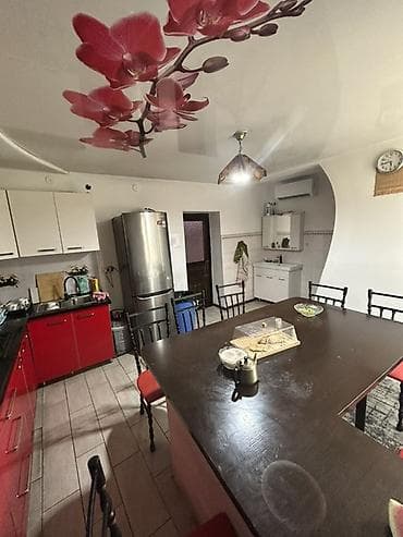 Комнаты: 50 м², С мебелью — 9