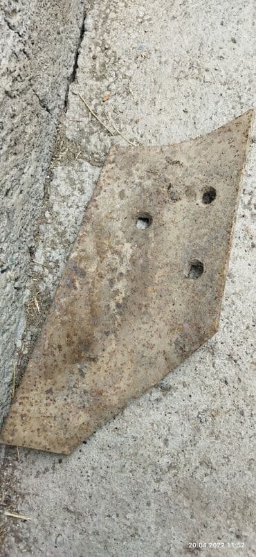 продаю хюндай саната: Трактор Т-25 ка сокого бир отвал үч лемех сатылат ар бирөө 500 сомдон — 3