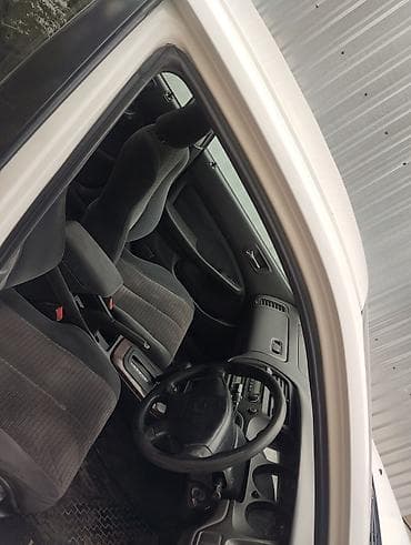 Продажа авто: Honda Accord: 2000 г., 1.8 л, Автомат, Бензин, Седан — 5