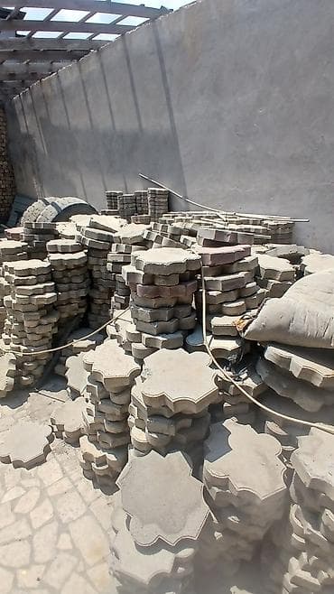study table: Тротуарная плитка «Клевер» (фигурная) Описание: - Тип — 1