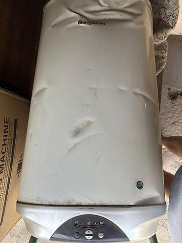 spada step: Накопительный водонагреватель Объем бака: 80 л, Ariston, Эмалированная сталь, Б/у — 2