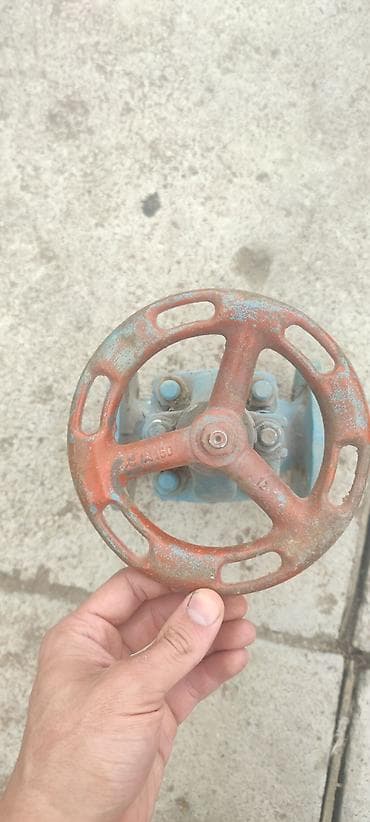 угольный брекеты: Задвижка фланцевая DN40 (40 мм) Продам фланцевую задвижку DN40 в — 6