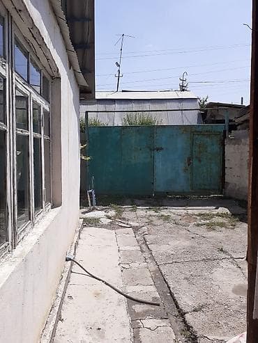 домик на дачу: Дом с участком. Два уровня: первый этаж из кирпича/шлакоблока — 4