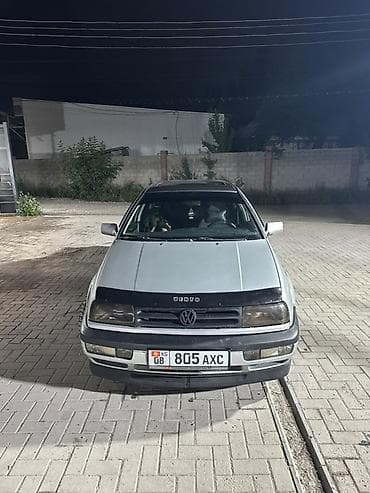 Volkswagen Vento: 1995 г., 1.8 л, Механика, Бензин, Седан