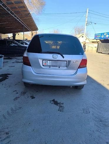 фиты: Honda Fit: 2001 г., 1.3 л, Автомат, Бензин, Хэтчбэк — 4