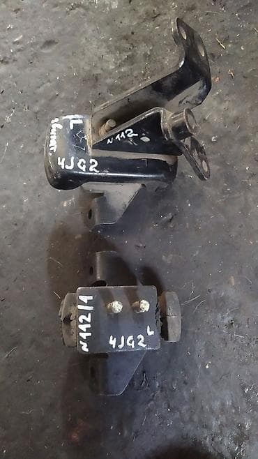 Подушка коробки передач Isuzu