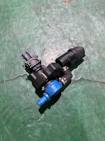 Клапан двигателя Mercedes-Benz 2008 г., Оригинал