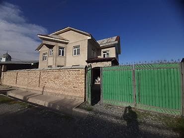 В ГОРОДЕ МАНАС ( ЖАЛАЛАБАД) В ЦЕНТРЕ ГОРОДА ОКОЛО АВТОВОКЗАЛА СРОЧНО