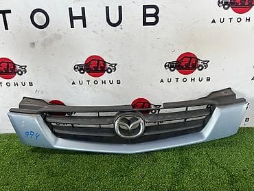 Решетка радиатора Mazda 2000 г., Б/у, Оригинал