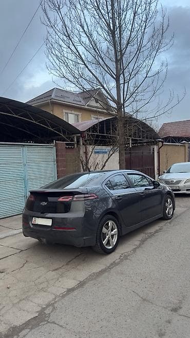 Продажа авто: Chevrolet Volt: 2012 г., 1.4 л, Вариатор, Гибрид, Лифтбек — 2