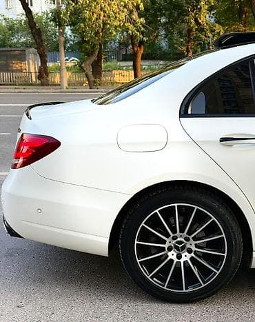 v class: Mercedes-Benz E-Class: 2018 г., 2 л, Автомат, Бензин, Седан — 7