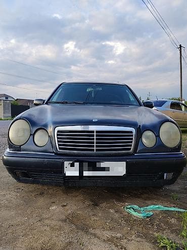 Унаа сатуу: Mercedes-Benz E-class AMG: 1997 г., 3.2 л, Кол менен иштөөчү, Бензин, Седан — 1