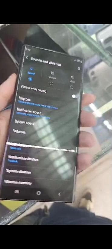 one plas: Samsung Galaxy Note — 1