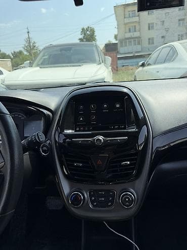 spark: Chevrolet Spark: 2021 г., 1 л, Вариатор, Бензин, Хэтчбэк — 9
