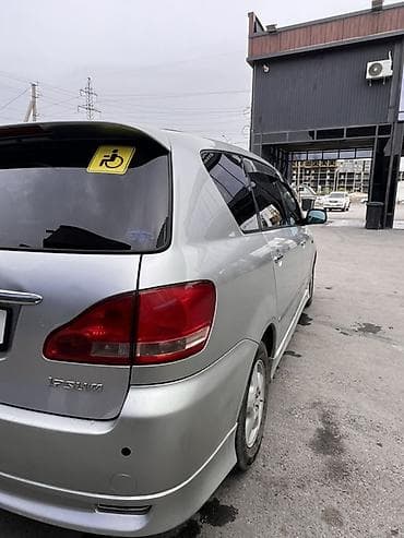 продается машина: Toyota Ipsum: 2003 г., 2.4 л, Автомат, Бензин, Минивэн — 5