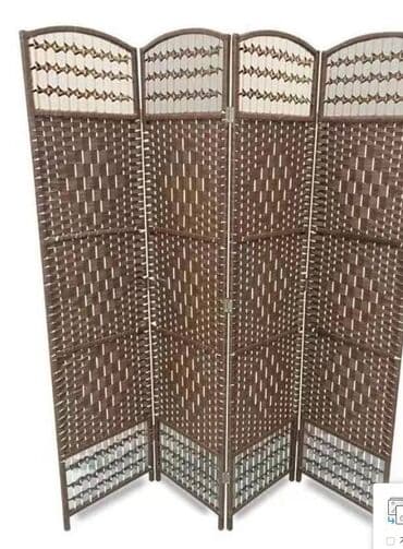 чехол для xs: Ширма

Размер 
Высота 175 см
Ширина 2 м

Цвет: бежевый и коричневый — 1