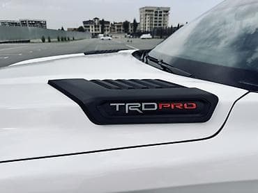 range rower: Toyota Sequoia: 2023 г., 3.5 л, Автомат, Гибрид, Внедорожник — 6