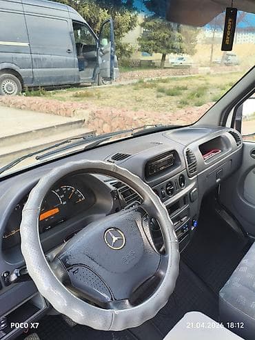 установка кондиционеров авто: Легкий грузовик, Mercedes-Benz — 6