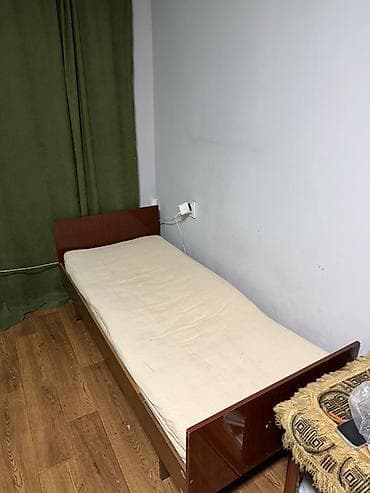Эмерек: Односпальная кровать с простым классическим дизайном. Кровать в — 3