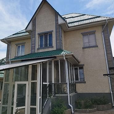 в асанбае: ПРОДАЮ: Просторный двухэтажный, кирпичный дом, 2010 года постройки, с — 2