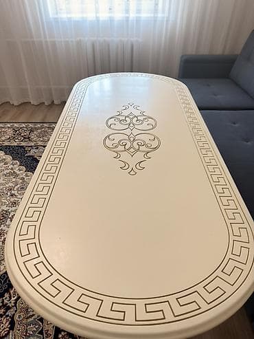 Столы для зала: Стол для зала, Не раскладной, Овальная — 4