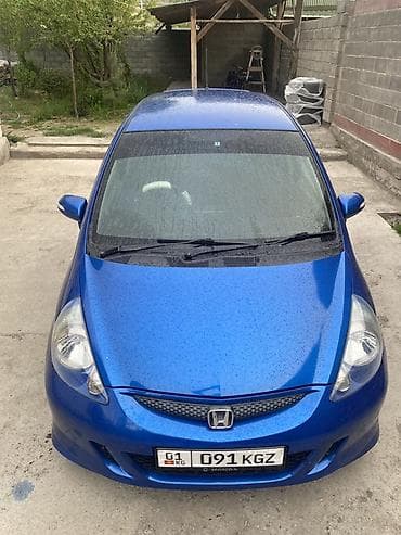 Продажа авто: Honda Fit: 2004 г., 1.5 л, Вариатор, Бензин, Хэтчбэк — 2