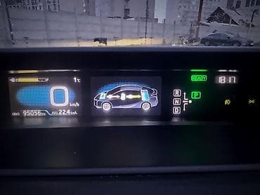 обмен на масло: Toyota Prius: 2018 г., 1.8 л, Гибрид — 2