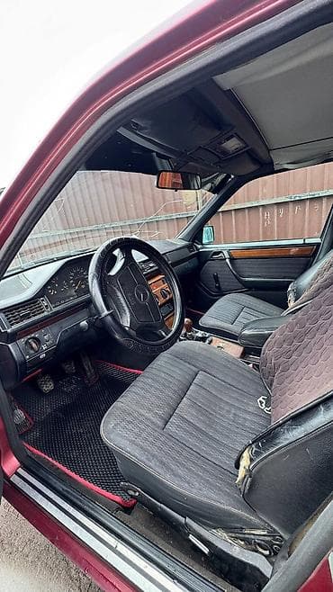 rf 2: Mercedes-Benz W124: 1993 г., 2 л, Механика, Бензин — 3