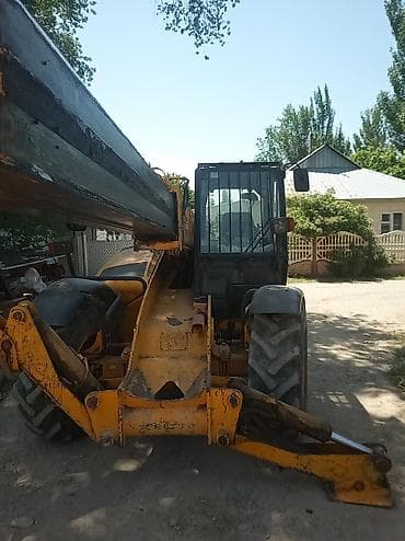 х5 м: Погрузчик, JCB, 2003 г., Колесный, Фронтальный — 7
