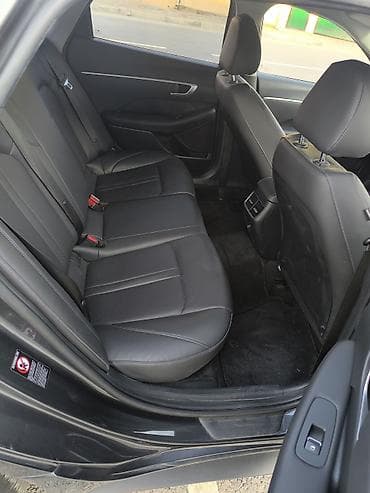 Hyundai Sonata: 2023 г., 2 л, Автомат, Гибрид, Седан — 10