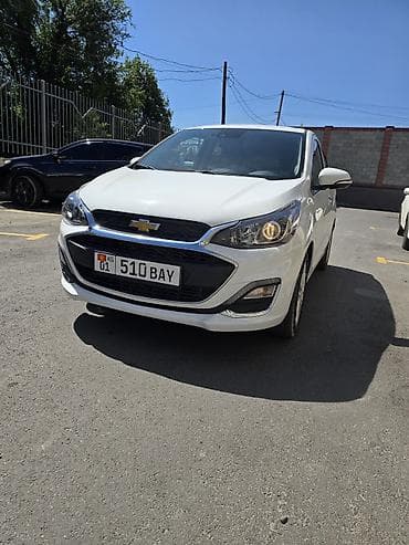 Продажа авто: Chevrolet Spark: 2021 г., 1 л, Автомат, Бензин, Хэтчбэк — 2