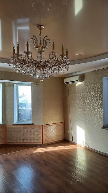 Квартиры: Аренда офисов, 233 м², В частном доме, С видом на горы, 1 линия, С оборудованием — 4