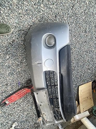 св: Бампер Toyota, Б/у — 5