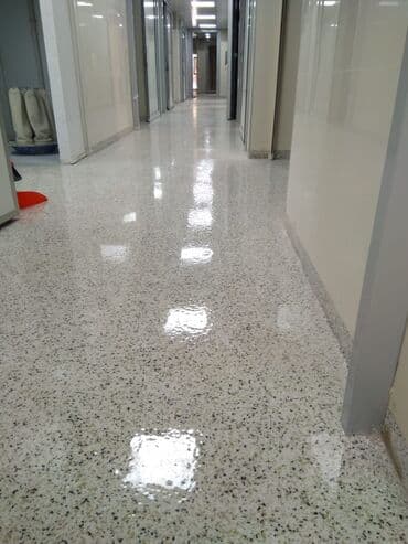 заливка пола: Примышленные топпинговые полы. Топпинговые покрытия для пола — 15