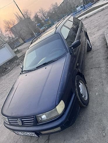 audi tt: Volkswagen Passat Variant: 1996 г., 1.6 л, Ручные, Газ, Универсал — 1