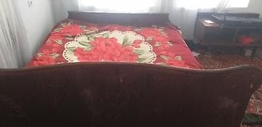 bed sheet: Двуспальная кровать с мягким изголовьем - Размер: ориентировочно — 5