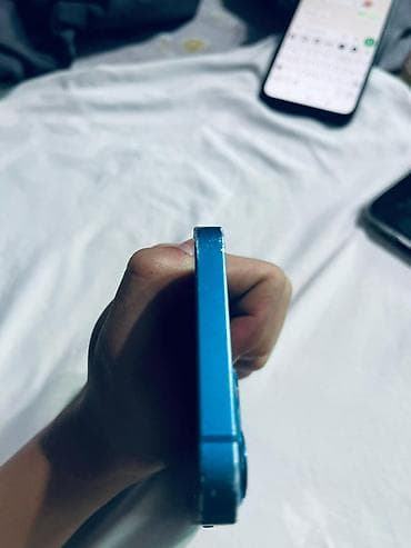 32 дюйм: IPhone 13, 128 ГБ, Көк — 5