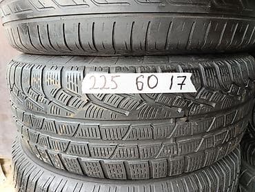 Шины 225/60 R17 - Размер: 225/60 R17 (указан на этикетке на фото). -