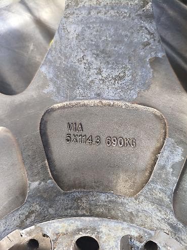 diska 14: Колеса в сборе 245 / 45 / R 19, Зима, Б/у, 1 шт, Литые, отверстий - 5 — 6