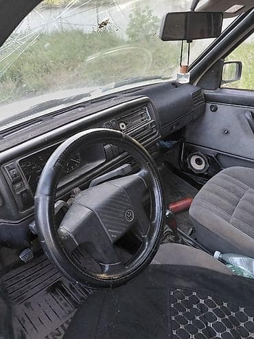 smart plus: Volkswagen Golf: 1991 г., 1.8 л, Механика, Бензин, Хэтчбэк — 2