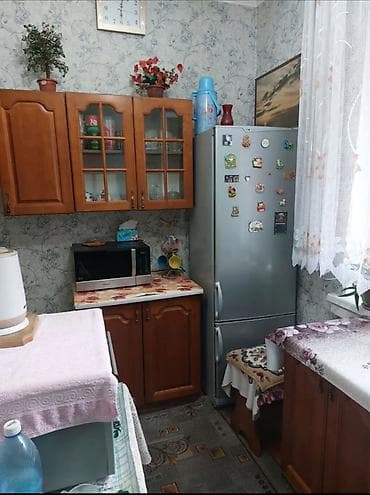 Батирлер: 1 бөлмө, 34 м², Восток-5 мкр 105-серия, 2 кабат, Эски ремонт — 3