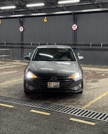 90: Hyundai Elantra: 2019 г., 2 л, Автомат, Бензин, Седан — 5