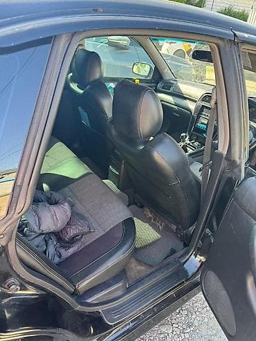 hyundai santa fe 4: Subaru Legacy: 2001 г., Седан — 9