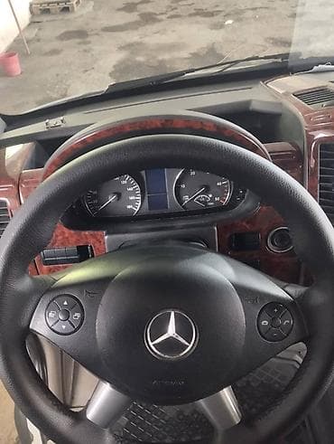 прожектор на спринтер: Mercedes-Benz Sprinter (длинная и высокая база), белый фургон — 4