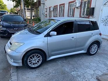 Toyota Ist: 2002 г., 1.3 л, Автомат, Бензин, Хетчбек — 7