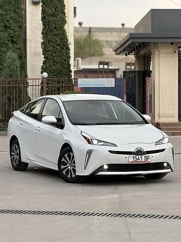 клима: Toyota Prius: 2020 г., 1.8 л, Автомат, Гибрид, Лифтбек — 3