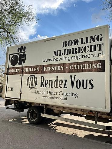 компь: Грузовой фургон-рефрижератор Mercedes-Benz (тип — 2